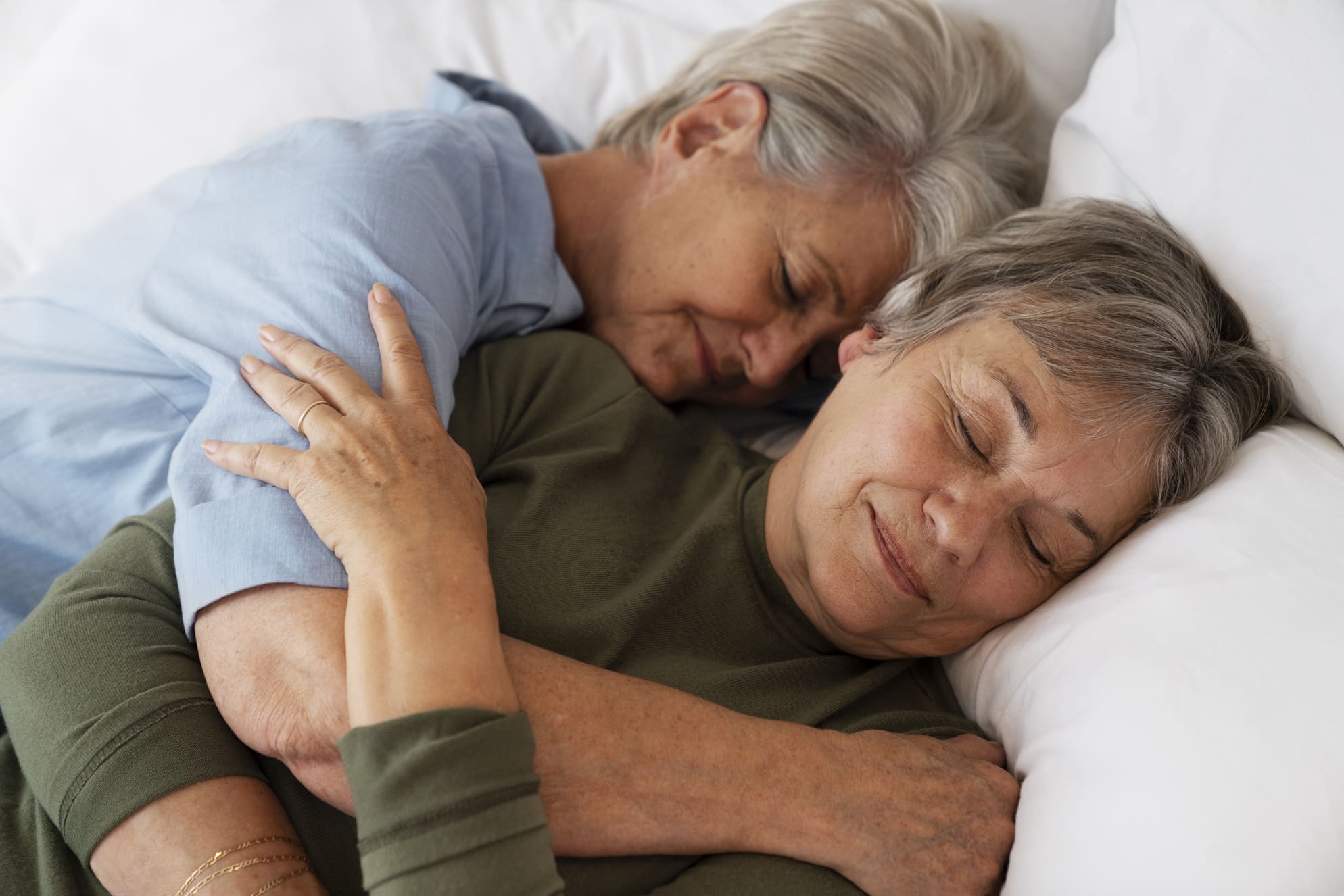 Managing Stress and Anxiety: A Guide to Better Sleep for Seniors